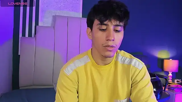 Allex Cano online show from November 17, 2025, 11:16 am