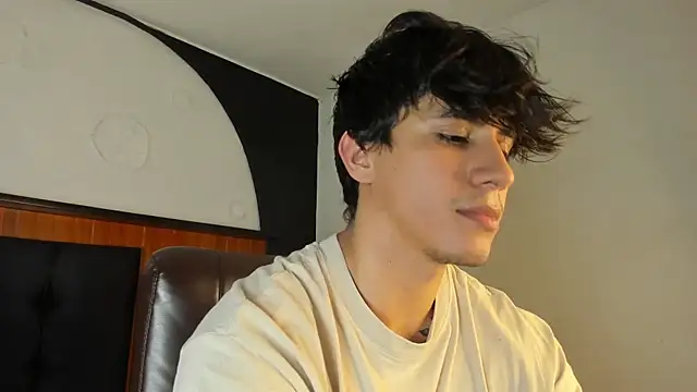 Allex Cano online show from March 2, 2026, 5:19 am