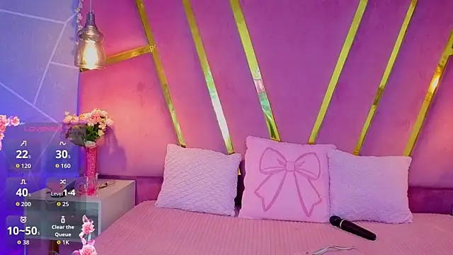 EmmyCortez online show from April 25, 2026, 11:46 am