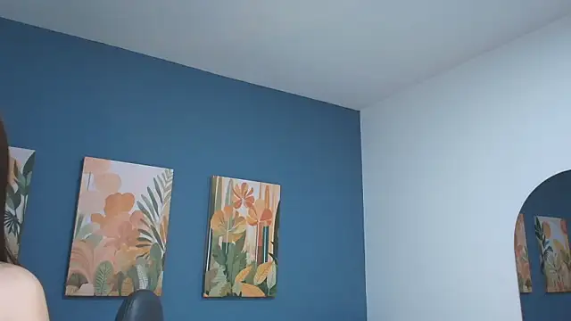 Zamira Taylor online show from February 5, 2026, 12:48 am