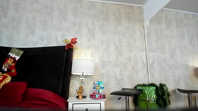 NahomyCarther online show from December 20, 2025, 3:46 am