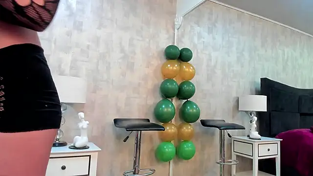 NahomyCarther online show from March 30, 2026, 11:06 pm