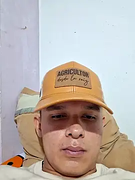 mikytoo online show from February 28, 2026, 11:17 pm