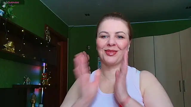 Snapshot of VeronikawGold chatting on July 18, 2026, 7:12 am VeronikawGold online show from July 18, 2026, 7:12 am
