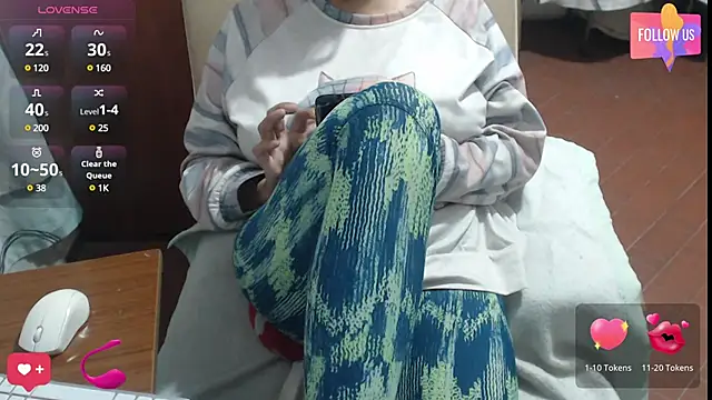 Sexyqueen mature  online show from March 17, 2025, 11:00 pm