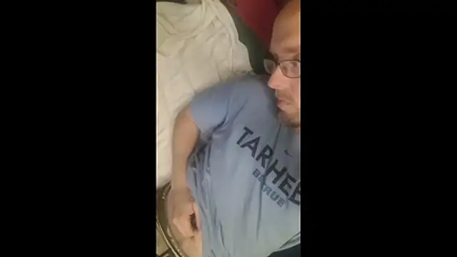 Snapshot of taterae chatting on December 2, 2025, 7:57 am taterae online show from December 2, 2025, 7:57 am