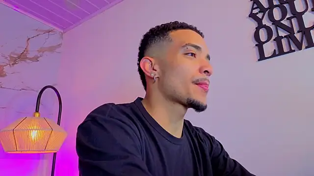 eross chipre  online show from October 10, 2025, 11:53 am