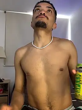 eross chipre  online show from November 12, 2025, 5:13 pm