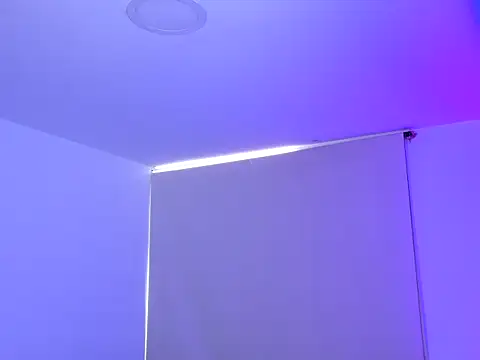 eross chipre  online show from November 15, 2025, 9:21 pm