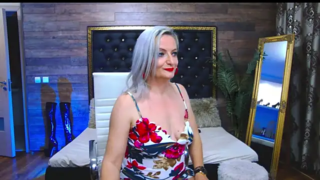 LadyTouch online show from March 22, 2025, 3:20 am