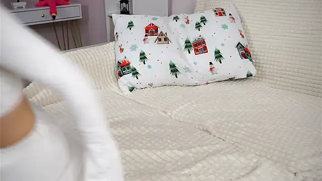 Snapshot of SunnivaCovil chatting on February 22, 2026, 2:48 pm SunnivaCovil online show from February 22, 2026, 2:48 pm