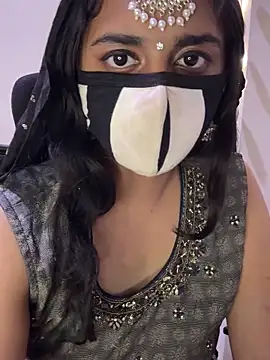 Dishasarmaa05 online show from March 19, 2026, 4:33 pm