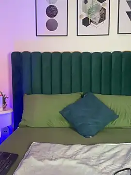 Tyla Ks online show from March 6, 2025, 7:32 pm