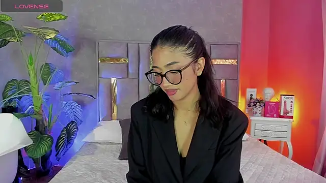 Tyla Ks online show from April 11, 2026, 7:07 pm