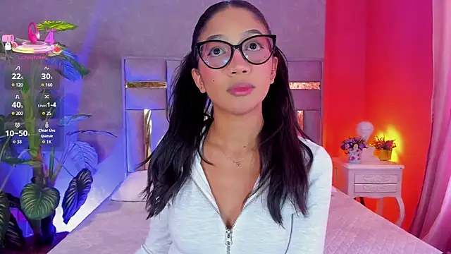 Tyla Ks online show from April 21, 2026, 8:01 pm