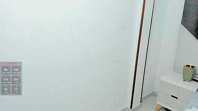 cutie sarax1 online show from October 11, 2025, 12:15 pm