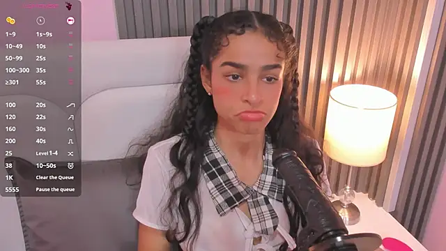 honey sofii  online show from March 22, 2025, 11:53 am