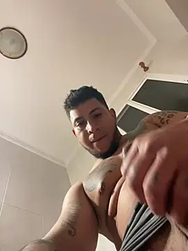 Leandro5523Z online show from April 20, 2026, 9:27 pm