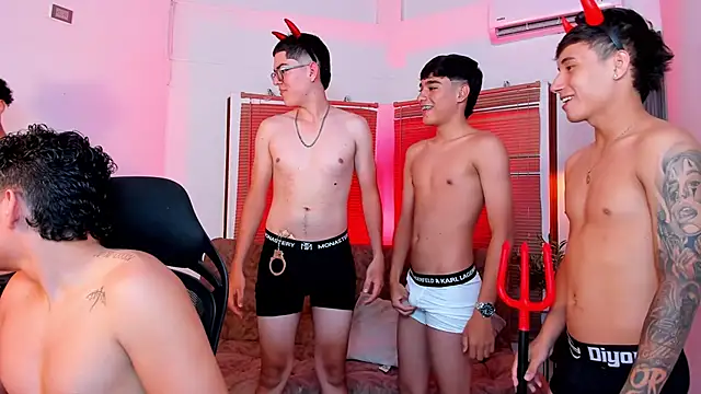 Fun BoysW online show from October 31, 2025, 8:21 pm