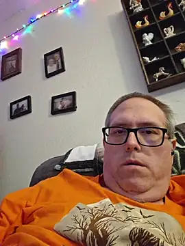 Smallone327 online show from October 4, 2025, 8:40 pm