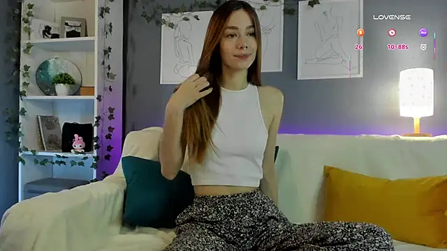 EmilaMills online show from February 26, 2025, 11:04 pm