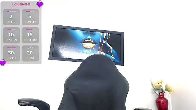 jymena xxx online show from November 7, 2025, 7:14 pm