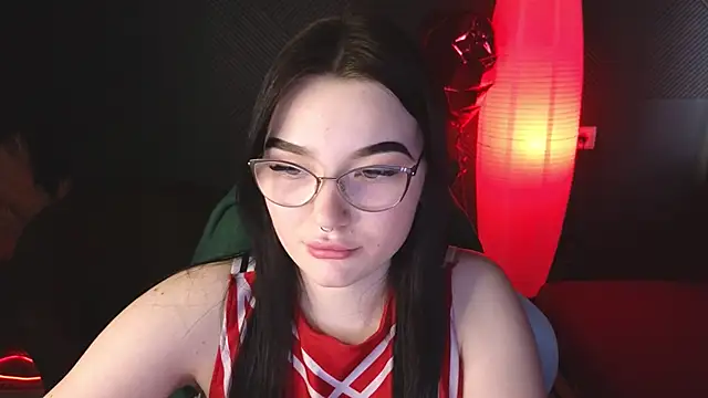 milliedoll online show from March 1, 2025, 7:30 am