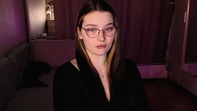 milliedoll online show from March 13, 2026, 2:01 pm