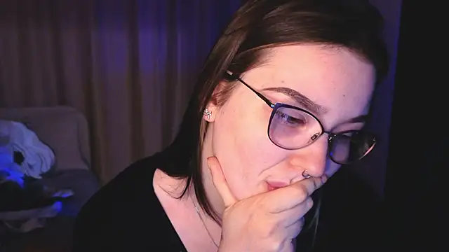 milliedoll online show from April 17, 2026, 4:54 pm