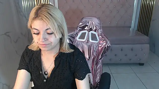 lili conor s online show from March 20, 2025, 7:03 am