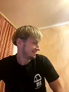 frama666 online show from October 1, 2025, 7:53 pm