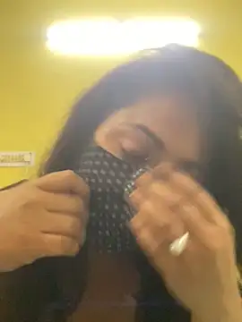 Snapshot of Mahi-Rahul chatting on March 2, 2025, 8:38 am Mahi-Rahul online show from March 2, 2025, 8:38 am