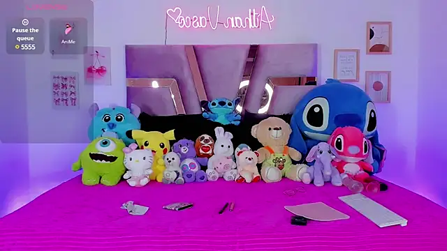 femboy-20 online show from March 5, 2025, 9:15 pm