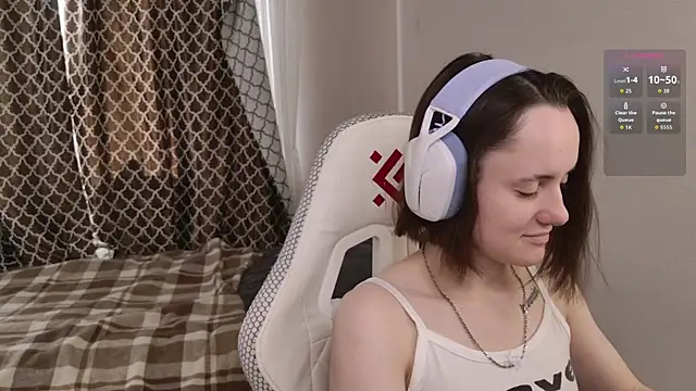 Luna Loveee online show from September 14, 2025, 5:06 am