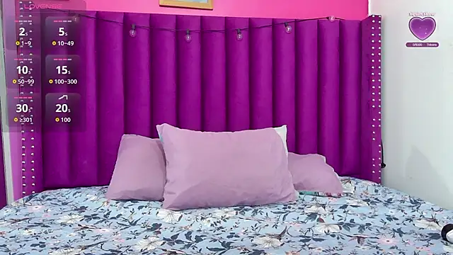 innocenthazel online show from March 17, 2026, 2:49 am