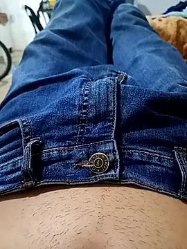 magrinhogostoso696 online show from September 28, 2025, 2:39 am