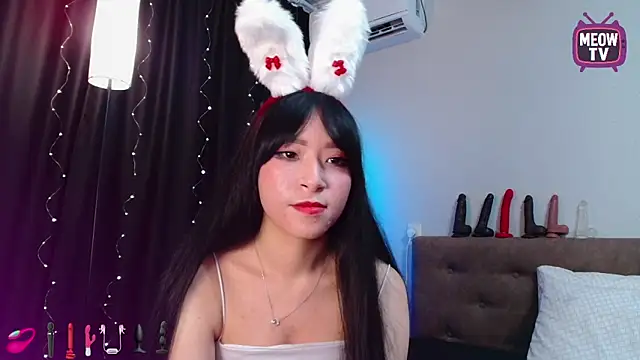 miyakimi0101 online show from September 24, 2025, 1:09 am