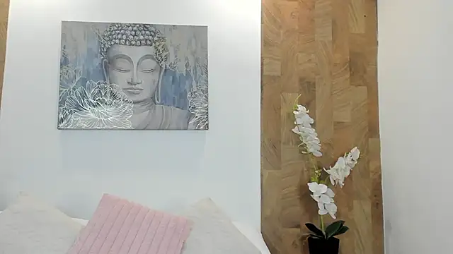 Snapshot of Lucia_Brown_ chatting on June 5, 2026, 3:13 am Lucia Brown online show from June 5, 2026, 3:13 am