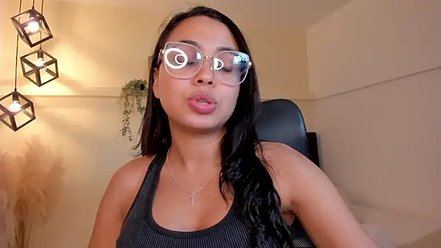 Snapshot of Lucia_Brown_ chatting on June 25, 2026, 7:51 pm Lucia Brown online show from June 25, 2026, 7:51 pm