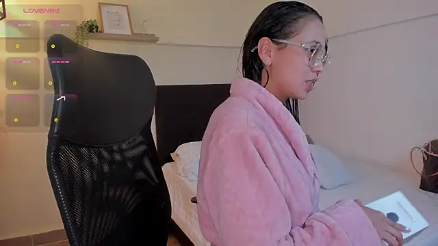 Snapshot of Lucia_Brown_ chatting on July 31, 2026, 11:26 pm Lucia Brown online show from July 31, 2026, 11:26 pm