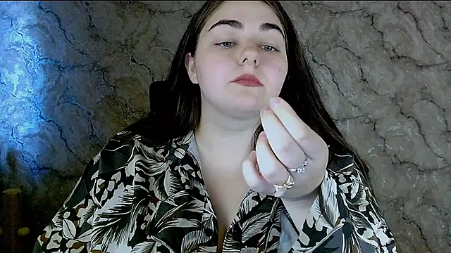 kitsune 8 online show from September 12, 2025, 1:11 pm