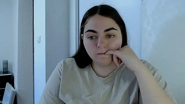 Snapshot of kitsune_8 chatting on May 2, 2026, 7:46 am kitsune 8 online show from May 2, 2026, 7:46 am