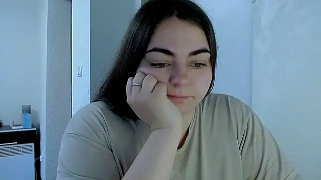 Snapshot of kitsune_8 chatting on May 3, 2026, 5:57 am kitsune 8 online show from May 3, 2026, 5:57 am