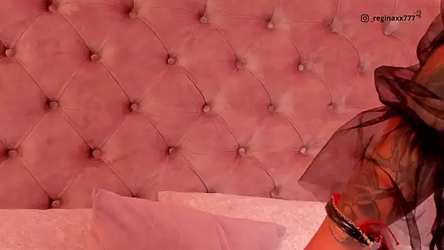 regina noctixx online show from November 25, 2025, 11:16 pm