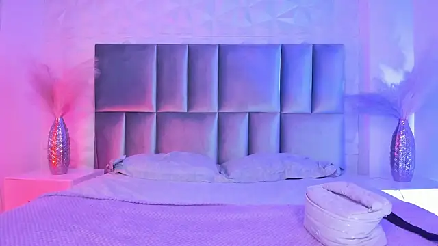 Selene bennet online show from April 12, 2026, 3:28 pm