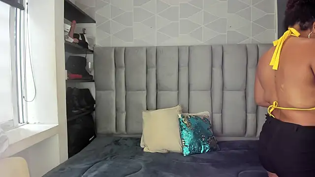 Natasha rose   online show from December 4, 2025, 7:22 pm