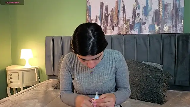 Cassie bloom online show from April 8, 2026, 3:06 am