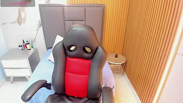 MEGANZARICK online show from September 15, 2025, 12:16 pm