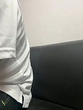 Snapshot of 9inch_hard chatting on March 12, 2026, 3:45 am 9inch hard online show from March 12, 2026, 3:45 am