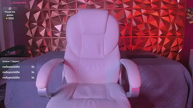 Snapshot of AlejandroStormm chatting on March 12, 2025, 3:13 am AlejandroStormm online show from March 12, 2025, 3:13 am